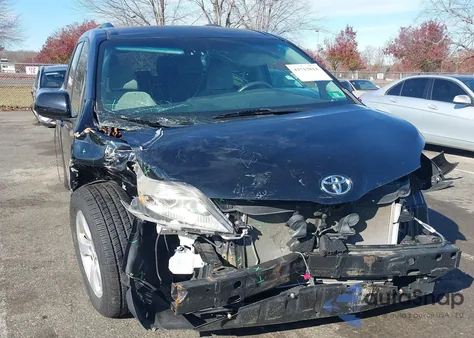 2016 Toyota Sienna Le 8 Passenger из США, поврежденный, VIN 5TDKK3DC6GS725084